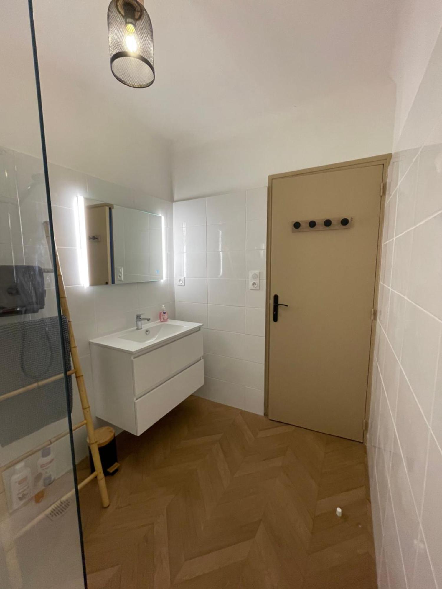 Spacieux Avec Balcon Apartment Narbonne